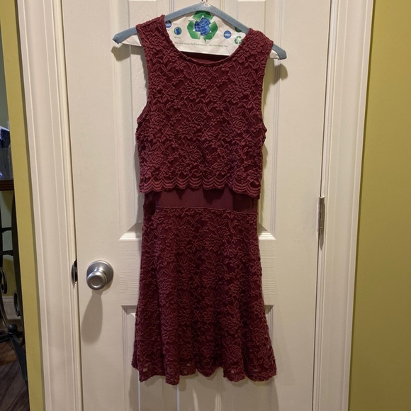 Garage, plum colored dress, sheer around the waist - Picture 1 of 2